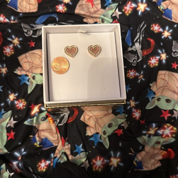 $75 NEW MICHAEL KORS DIAMOND ACCENT CRYSTAL GOLD MK LOGO EARRINGS HEART PINK BOX - Picture 6 of 9
